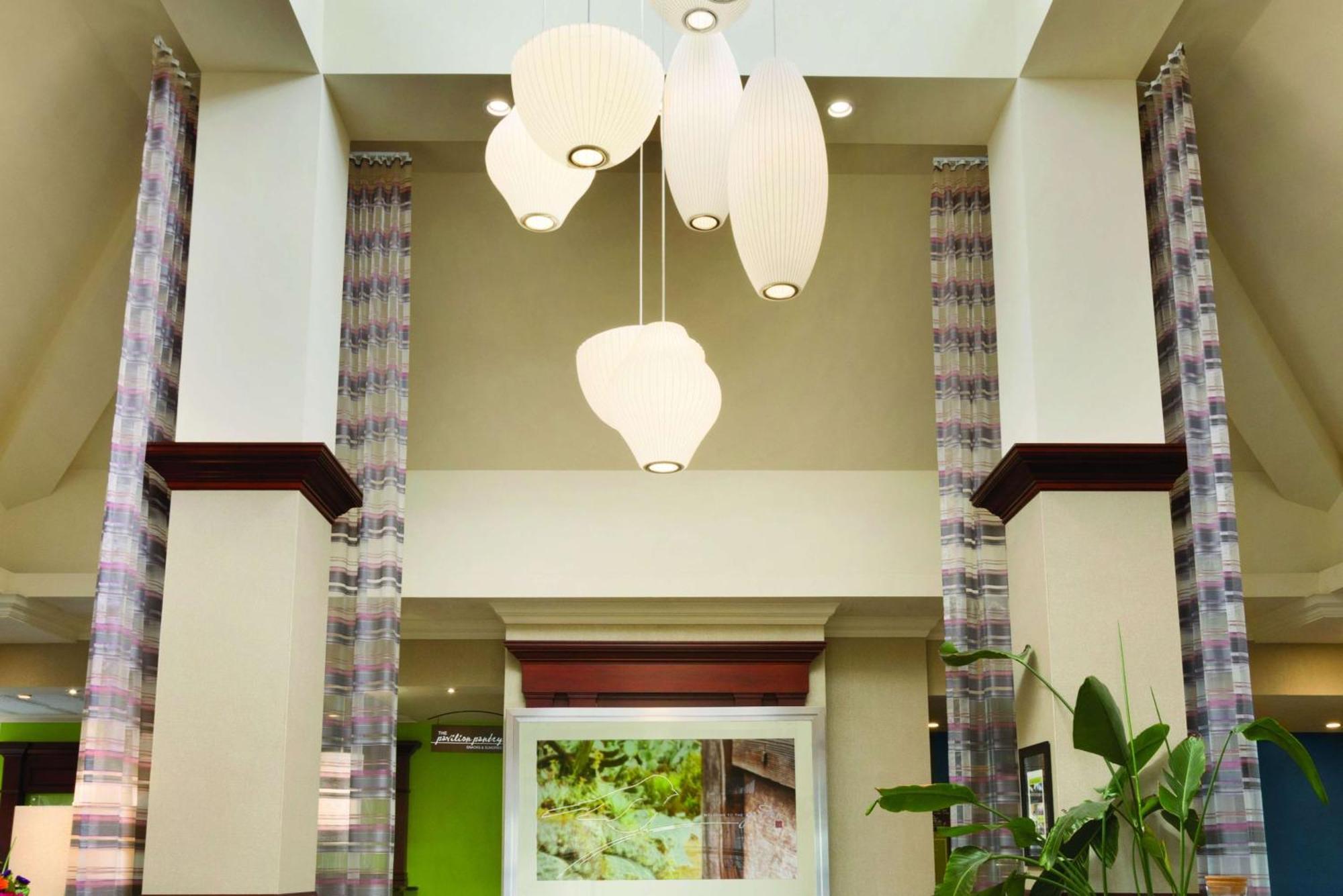 Hilton Garden Inn Niagara-On-The-Lake Exterior photo