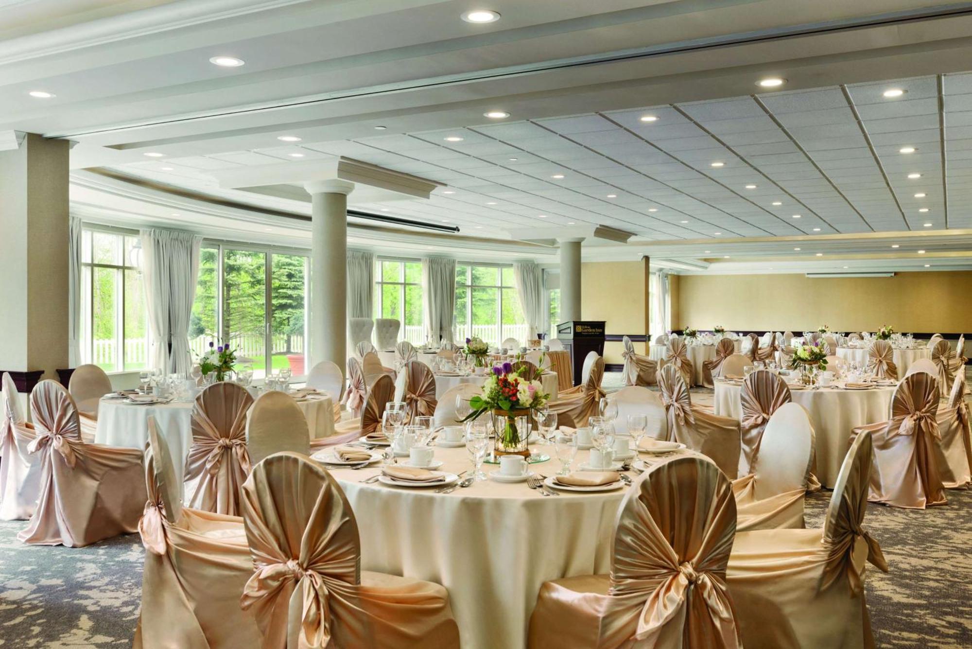 Hilton Garden Inn Niagara-On-The-Lake Exterior photo