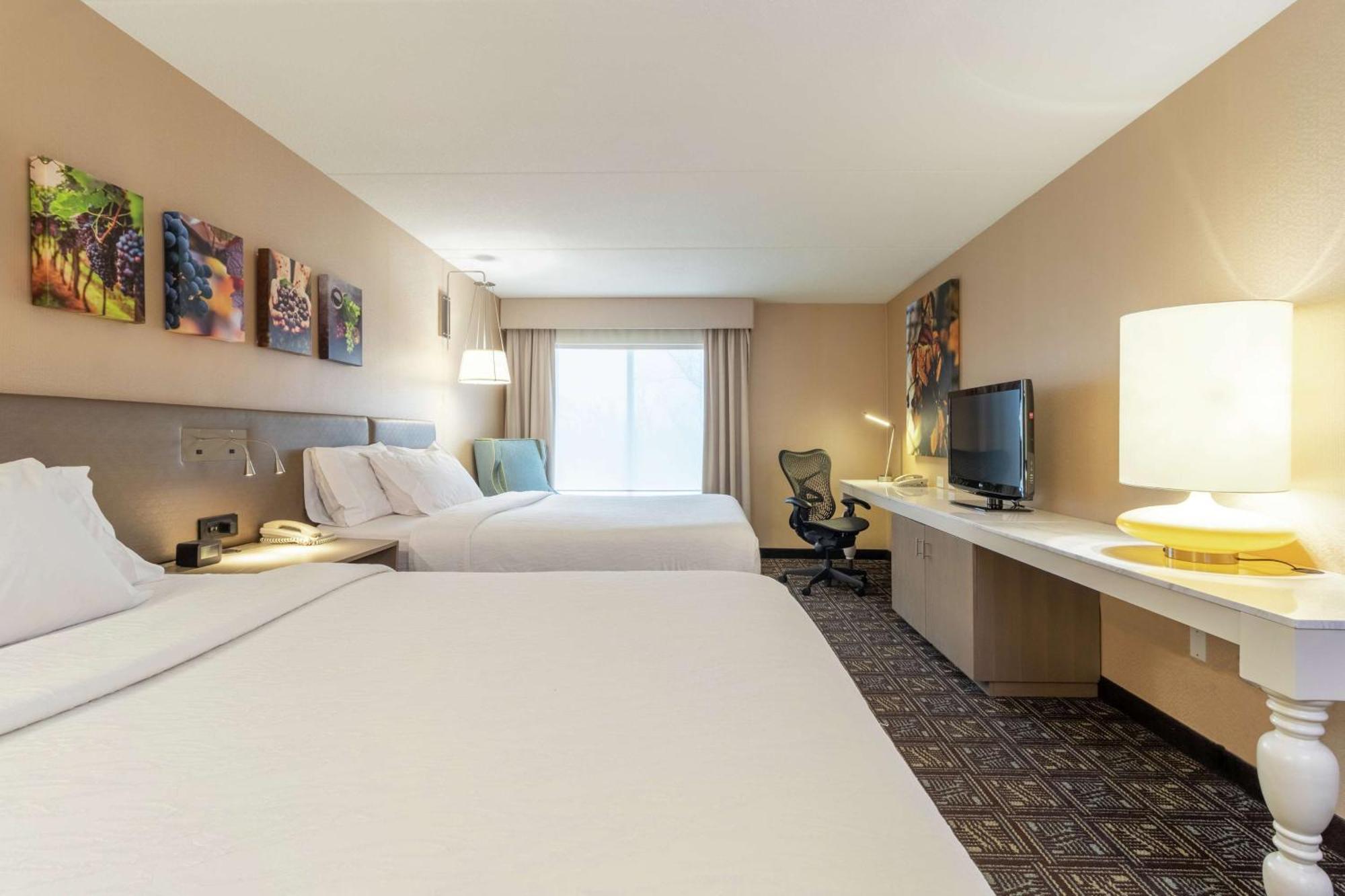 Hilton Garden Inn Niagara-On-The-Lake Exterior photo