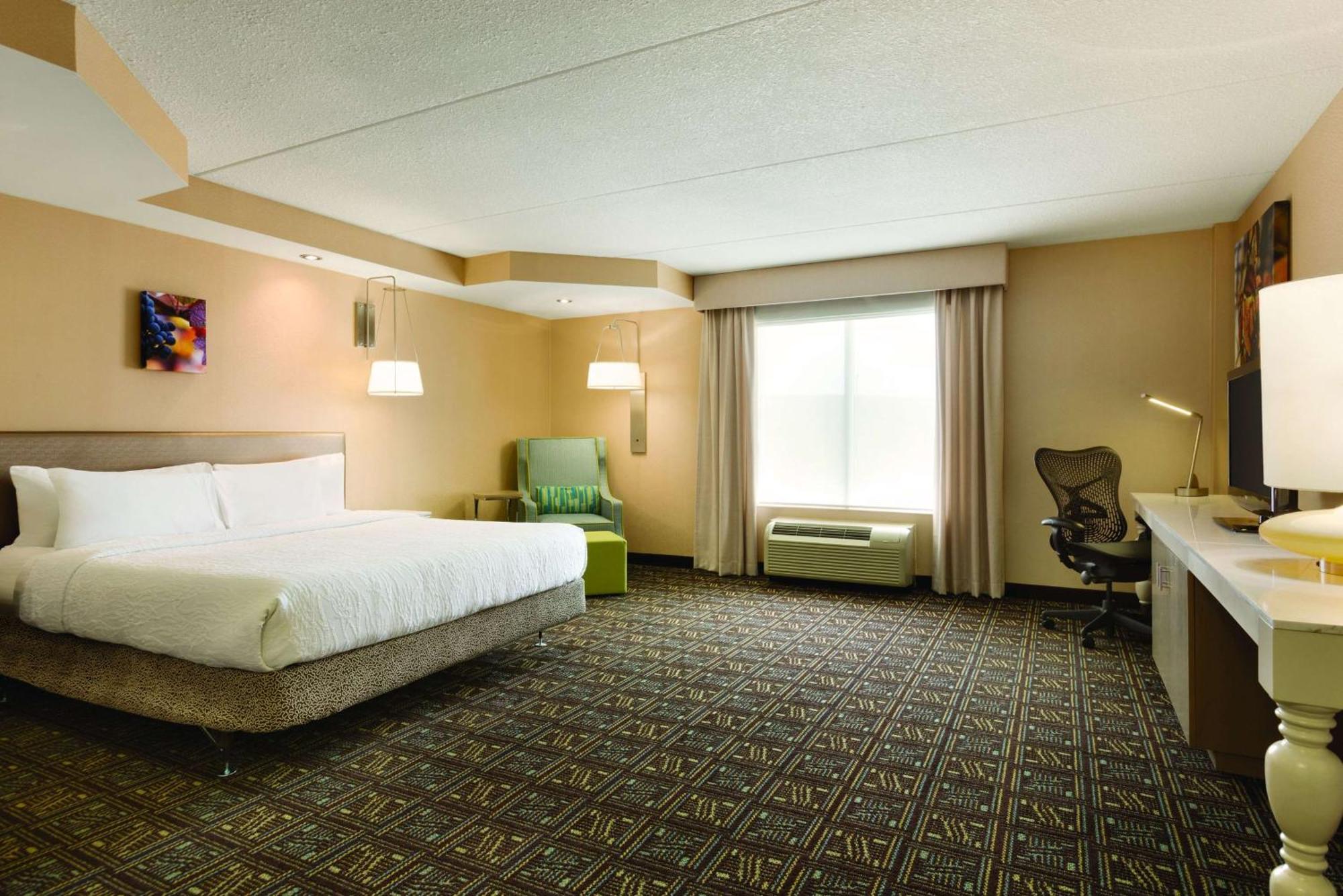 Hilton Garden Inn Niagara-On-The-Lake Exterior photo