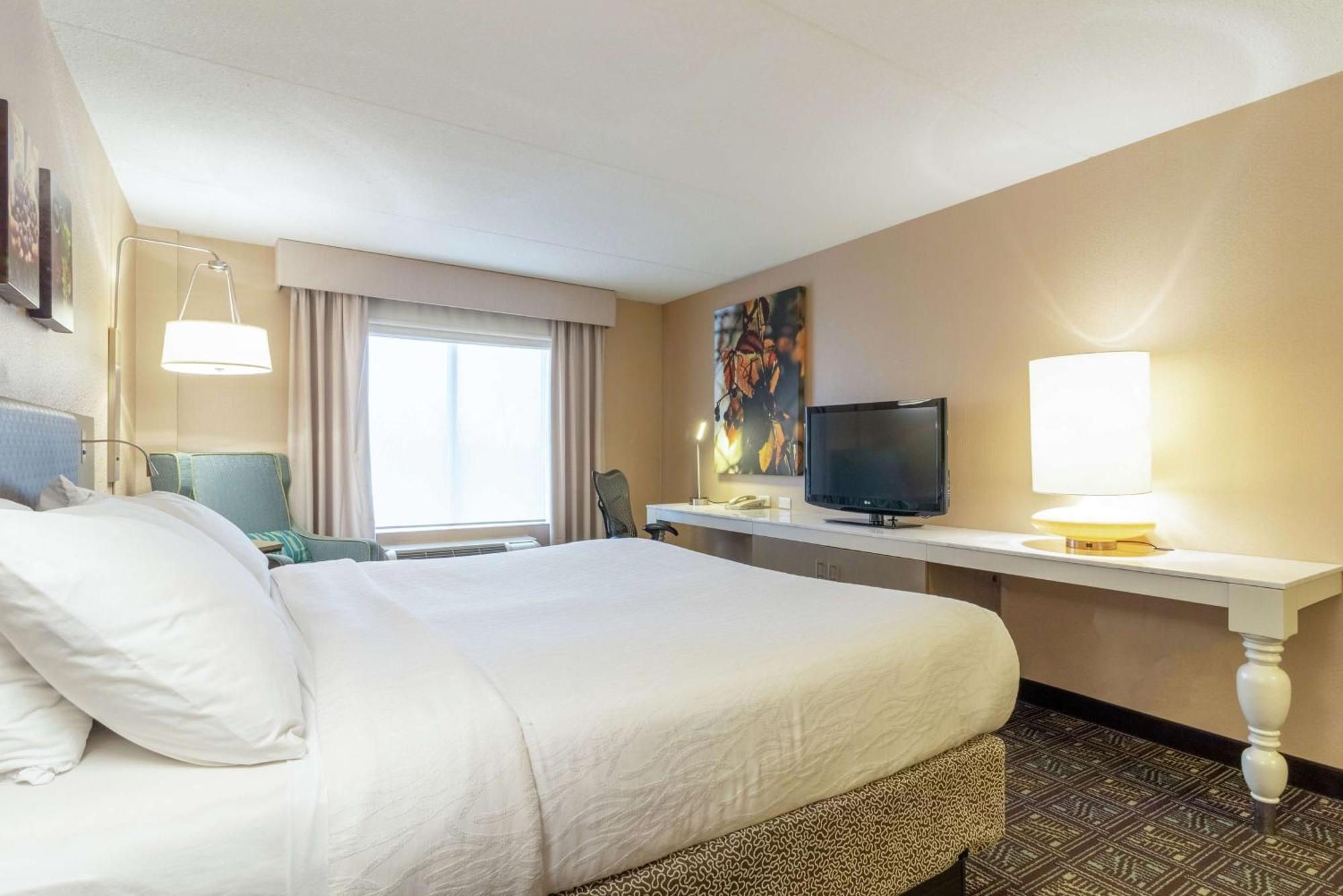 Hilton Garden Inn Niagara-On-The-Lake Exterior photo