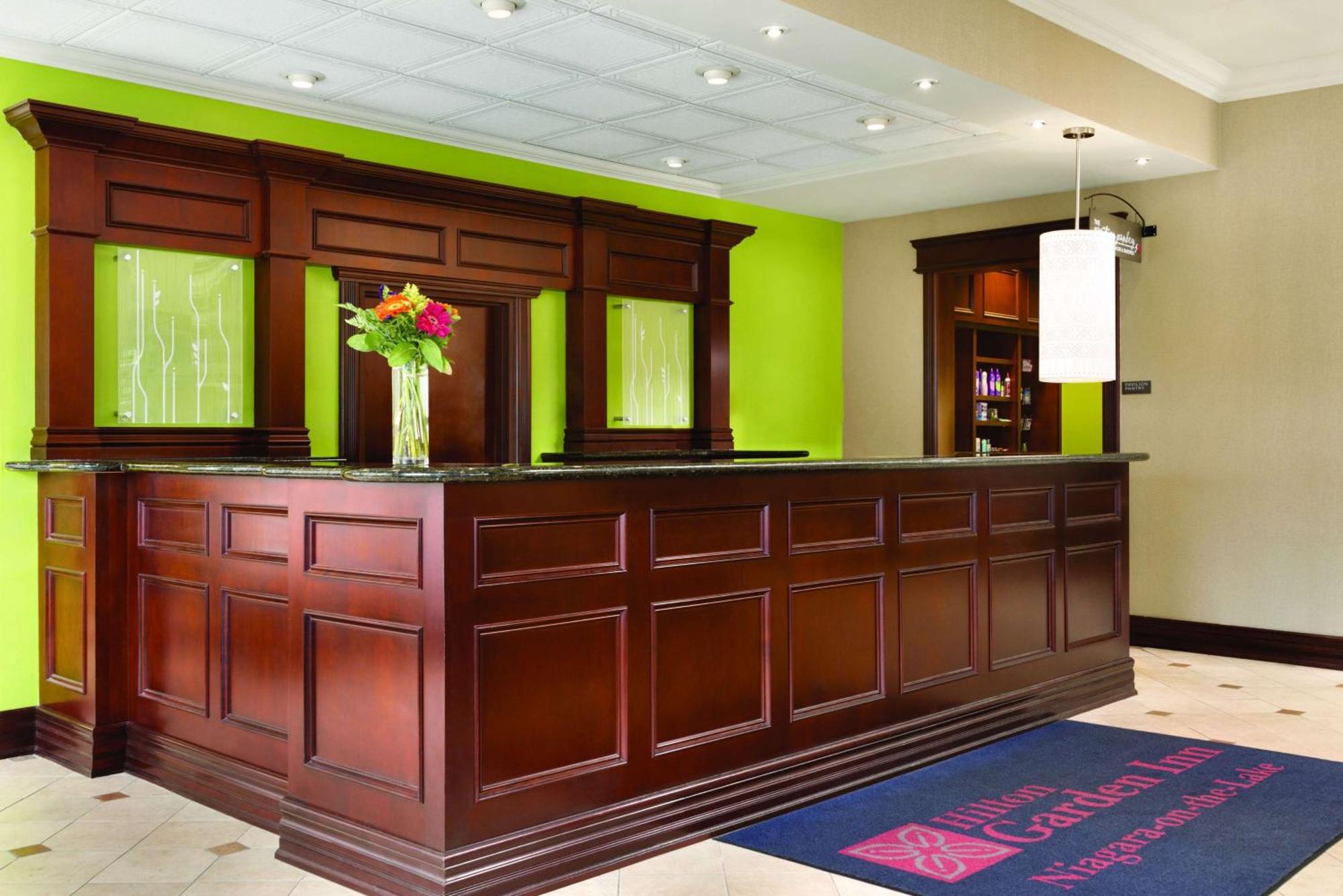 Hilton Garden Inn Niagara-On-The-Lake Exterior photo