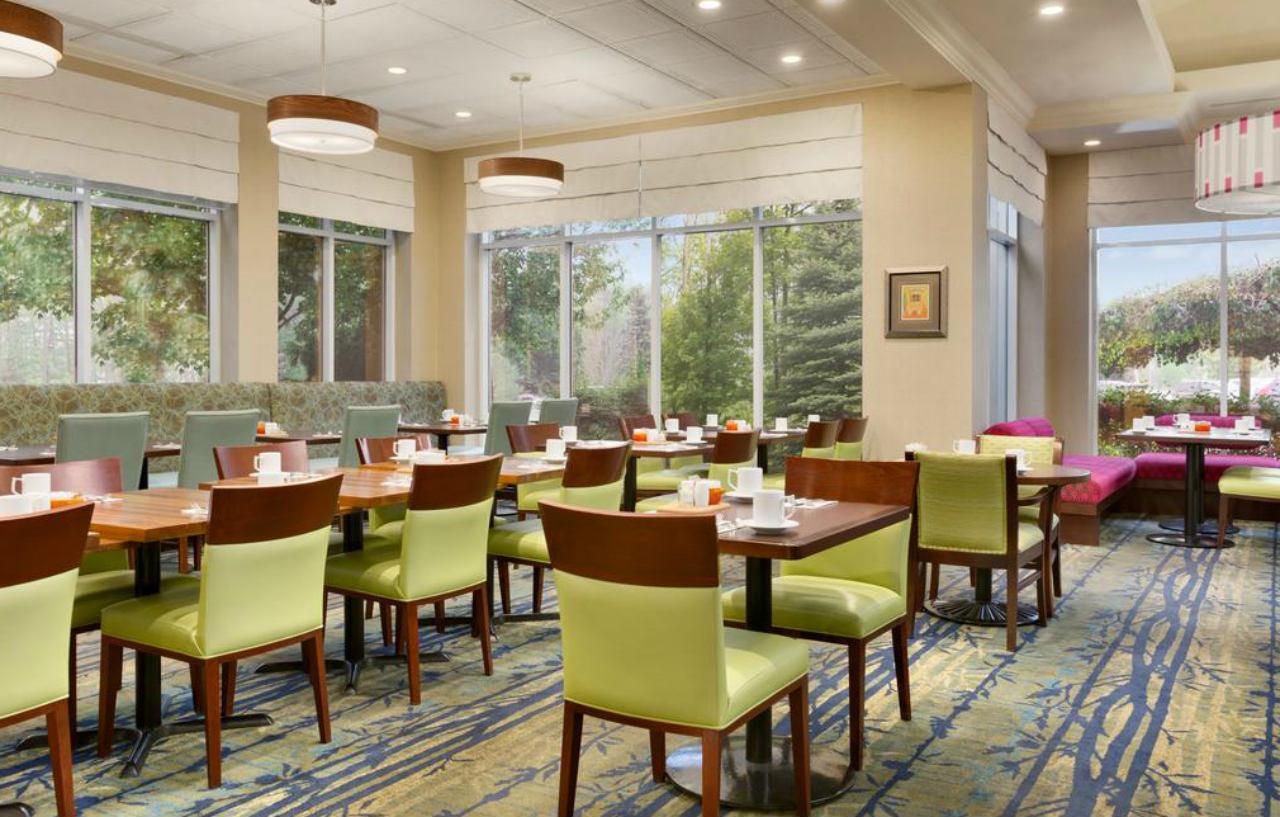 Hilton Garden Inn Niagara-On-The-Lake Exterior photo